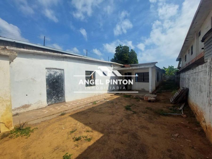 Home in Metric Way