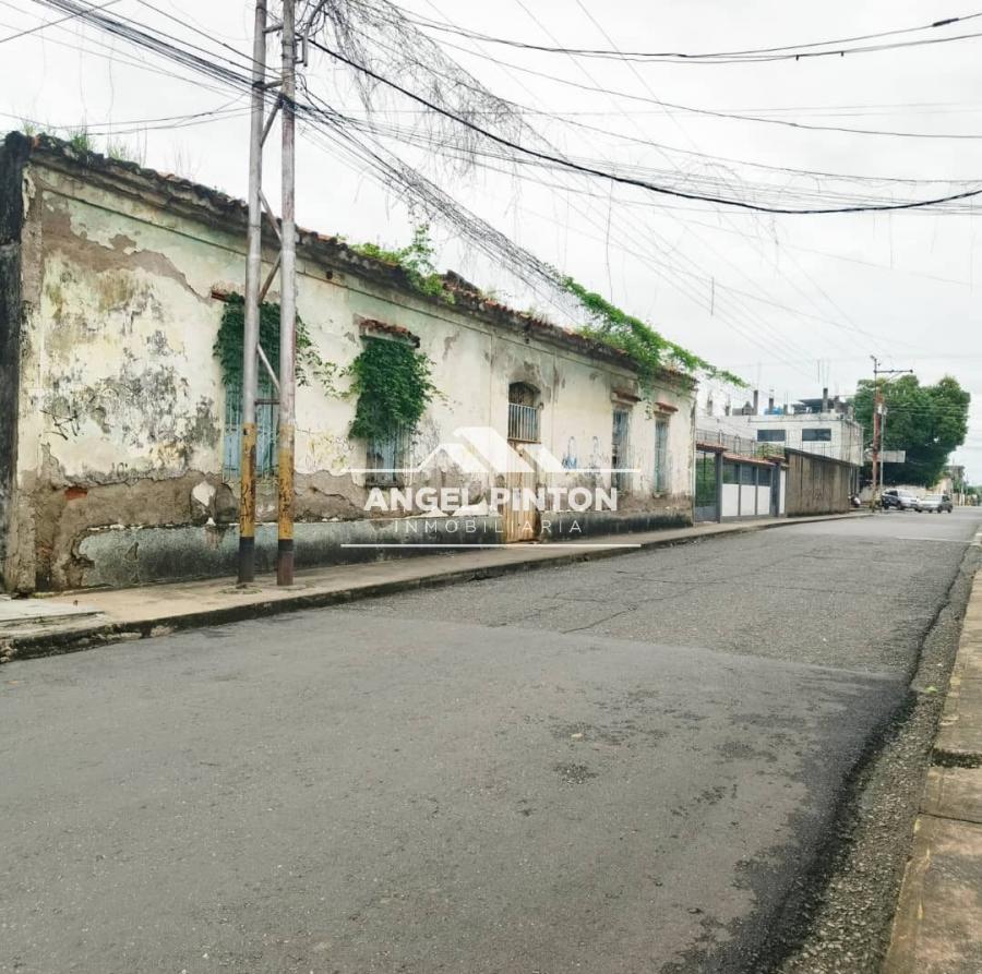 Home in Metric Way