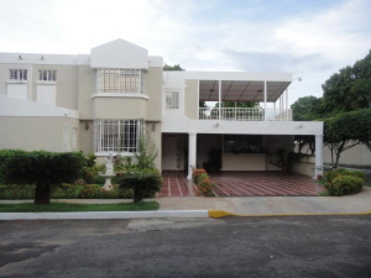 Foto Casa en Alquiler en El Pilarcito  MLS11-3885, Maracaibo, Zulia - BsF 13.000 - CAA23084 - BienesOnLine