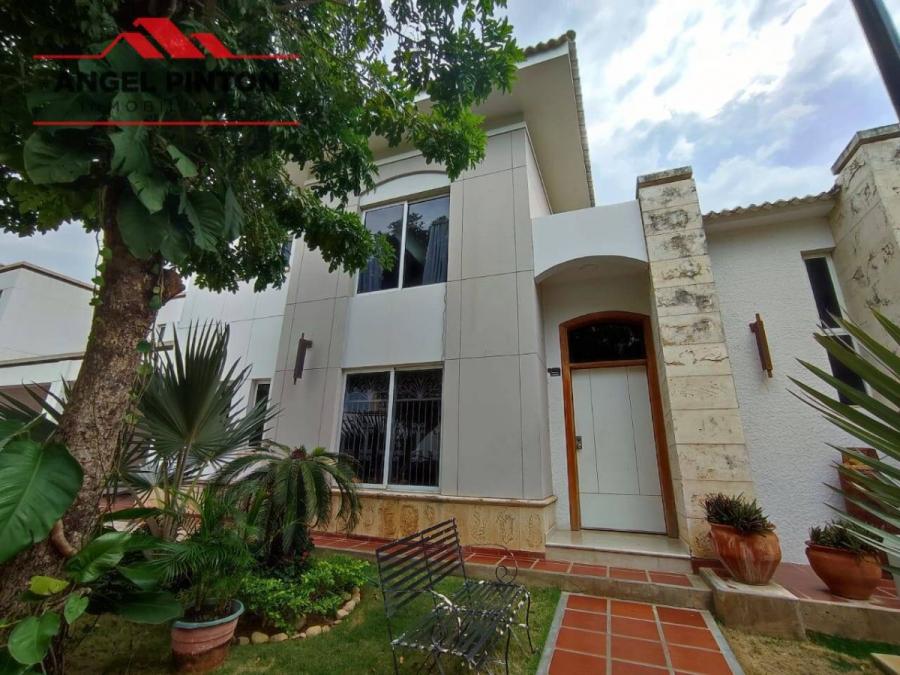 Foto Casa en Alquiler en Maracaibo, Zulia - U$D 3.000 - CAA177020 - BienesOnLine