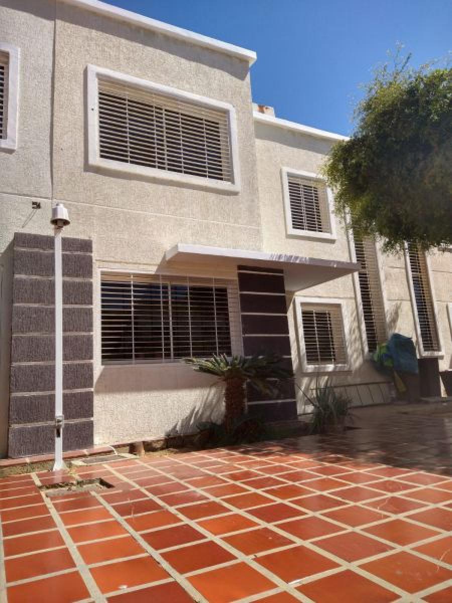Foto Casa en Alquiler en Maracaibo, Zulia - U$D 300 - CAA152284 - BienesOnLine