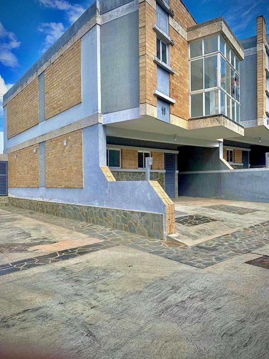 Foto Casa en Venta en COLINAS DE GUATAPARO, Valencia, Carabobo - U$D 125.000 - CAV215459 - BienesOnLine