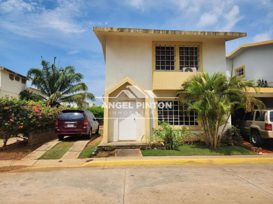 Foto Casa en Venta en Maracaibo, Zulia - U$D 25.000 - CAV203138 - BienesOnLine