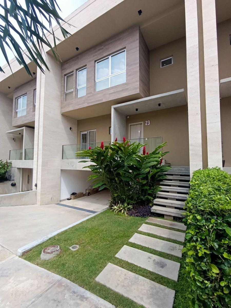 Foto Casa en Venta en Valencia, Carabobo - U$D 690.000 - CAV253955 - BienesOnLine