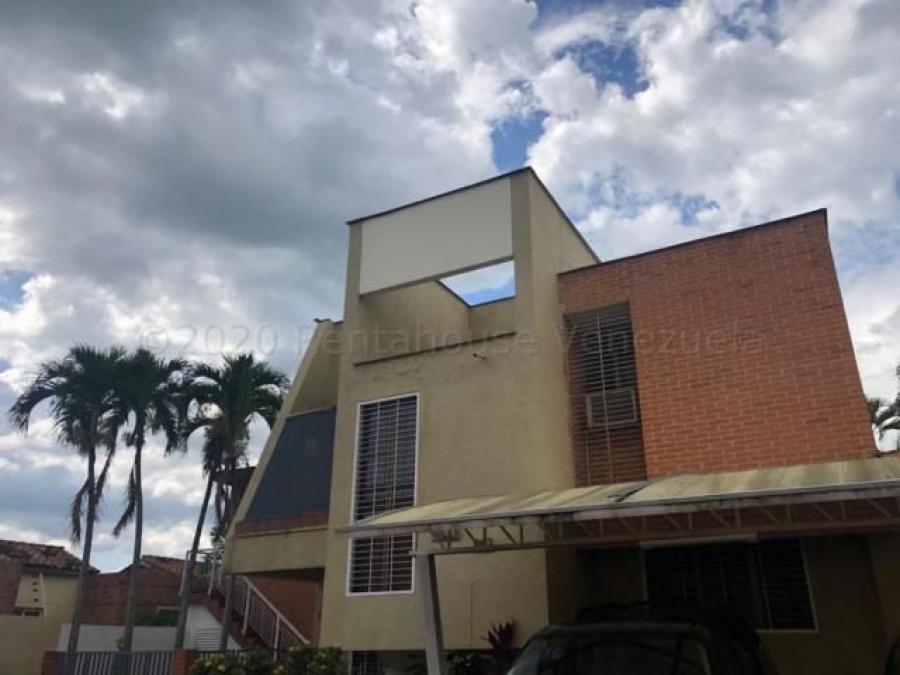 Foto Casa en Venta en Altos de guataparo, Valencia, Carabobo - U$D 260.000 - CAV152841 - BienesOnLine