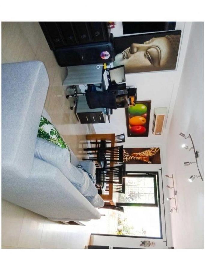 Home in Metric Way