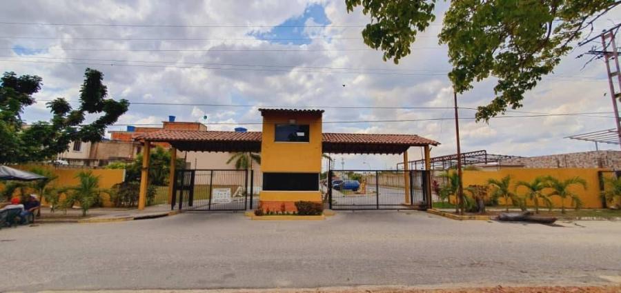 Foto Casa en Venta en RAFAEL URDANETA, Valencia, Carabobo - U$D 6.000 - CAV147509 - BienesOnLine