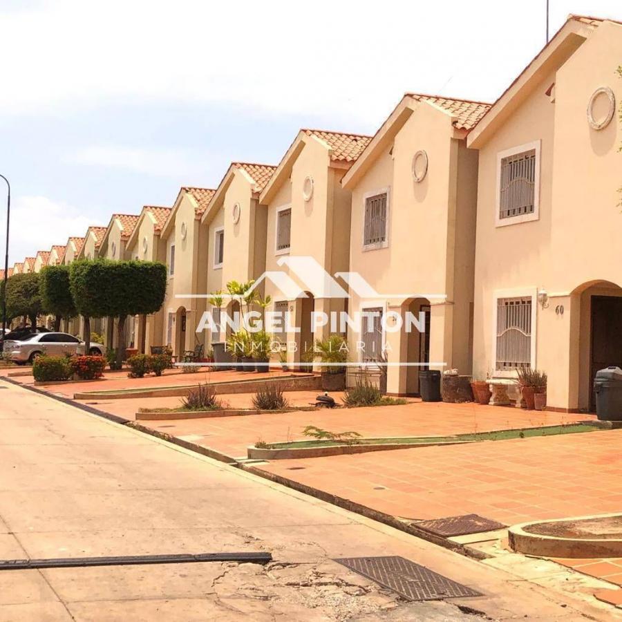 Foto Casa en Venta en Maracaibo, Zulia - U$D 30.000 - CAV203145 - BienesOnLine