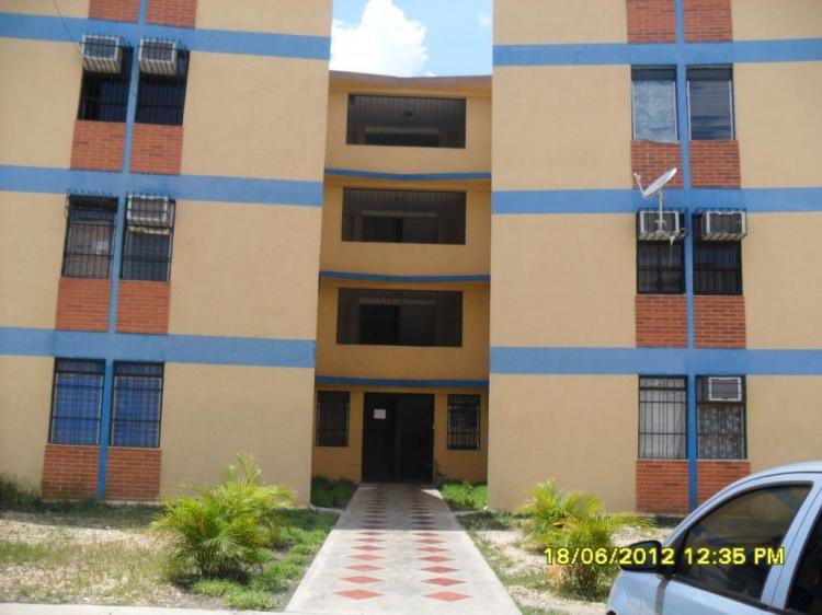 Foto Apartamento en Venta en Los Guayos, Carabobo - BsF 630.000 - APV46448 - BienesOnLine