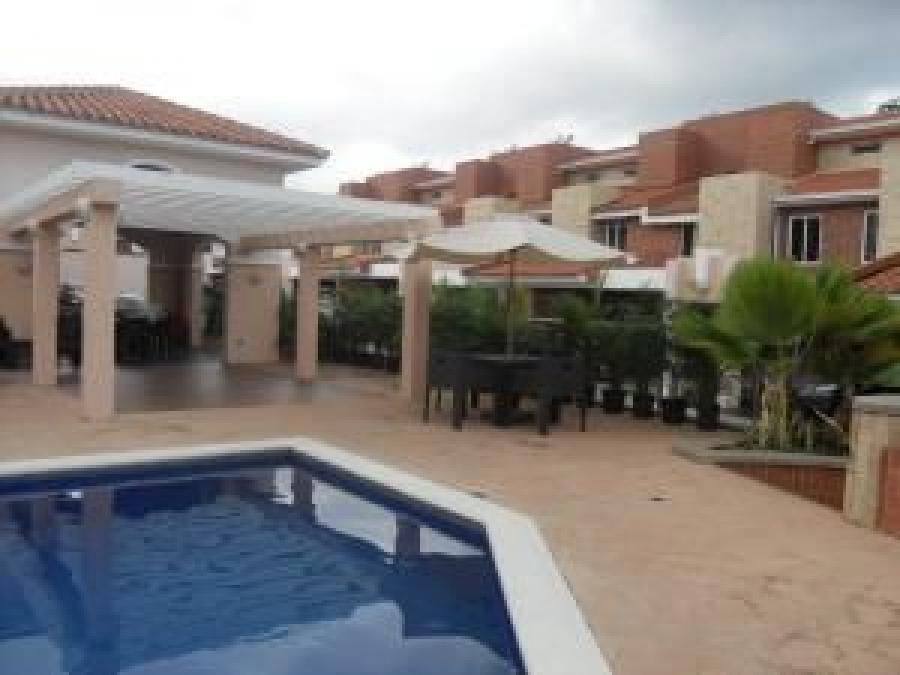 Foto Casa en Venta en Valencia, Carabobo - U$D 165.000 - CAV135747 - BienesOnLine