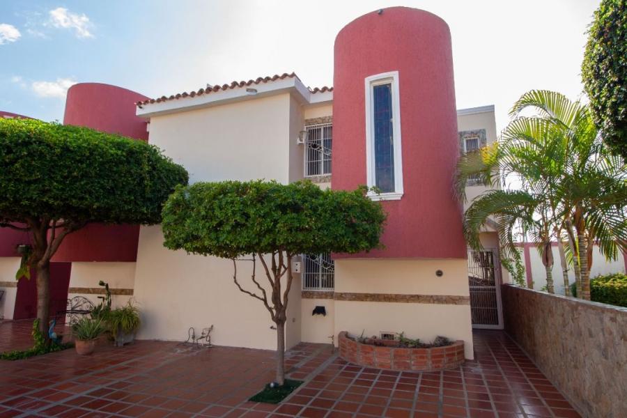 Foto Casa en Venta en Maracaibo, Zulia - U$D 26.000 - CAV181455 - BienesOnLine