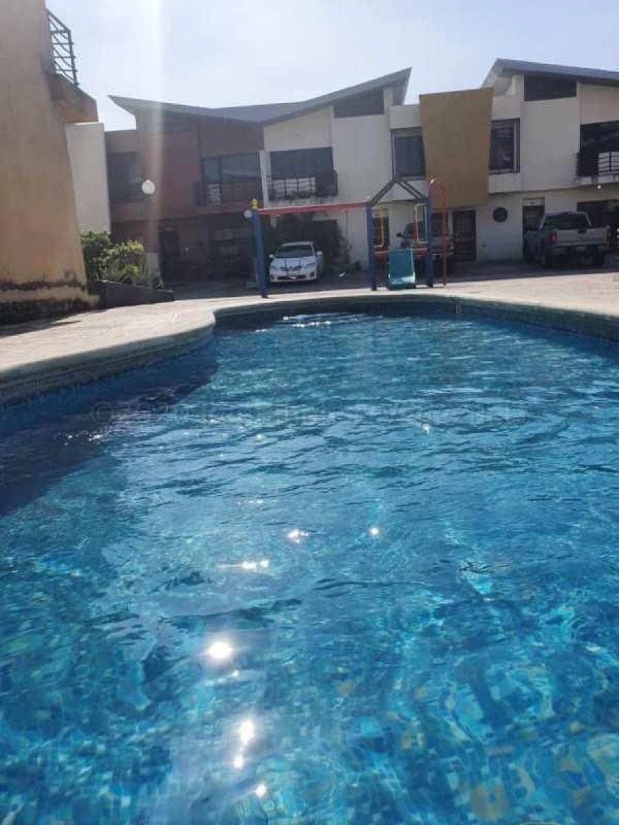 Foto Casa en Venta en Los Guayabitos, Naguanagua, Carabobo - U$D 48.000 - CAV135187 - BienesOnLine