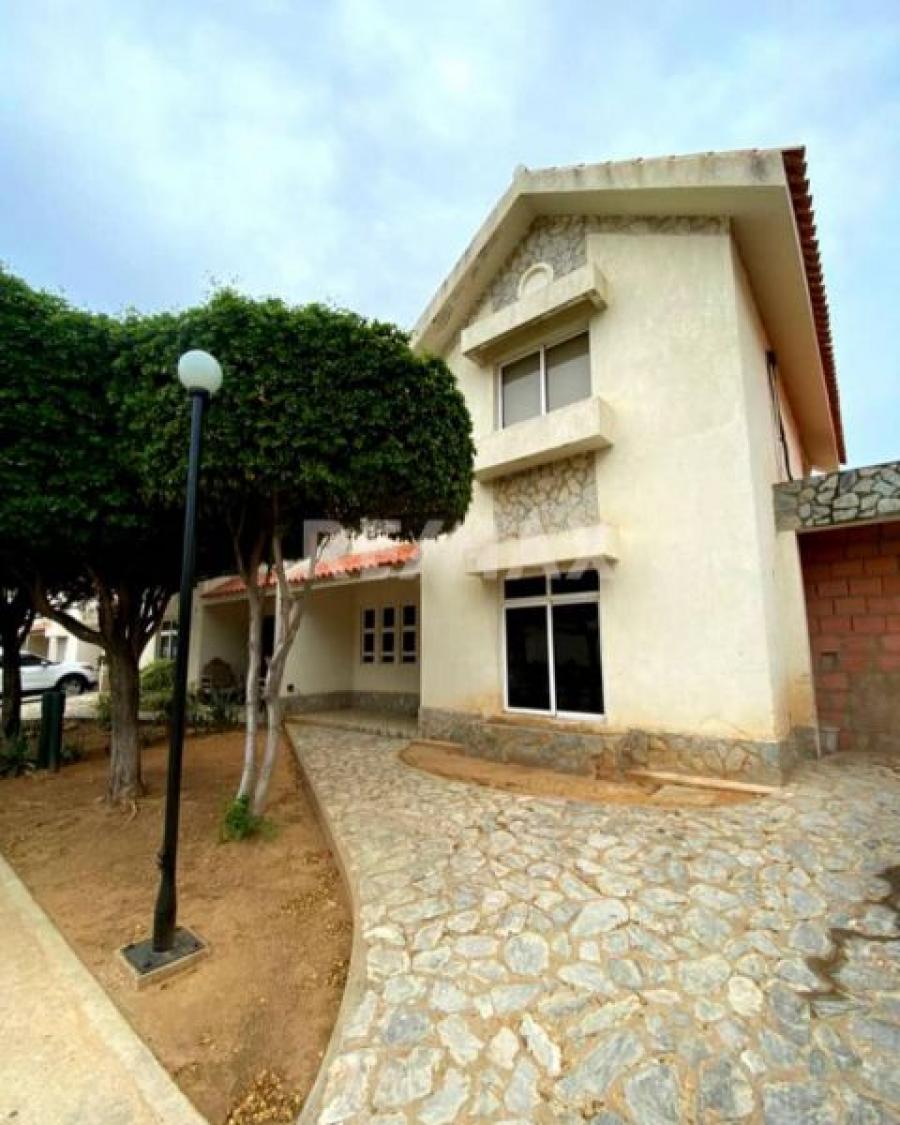 Home in Metric Way