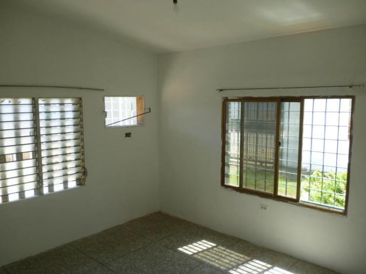 Foto Local en Alquiler en zona norte, Maracaibo, Zulia - BsF 25.000 - LOA53379 - BienesOnLine