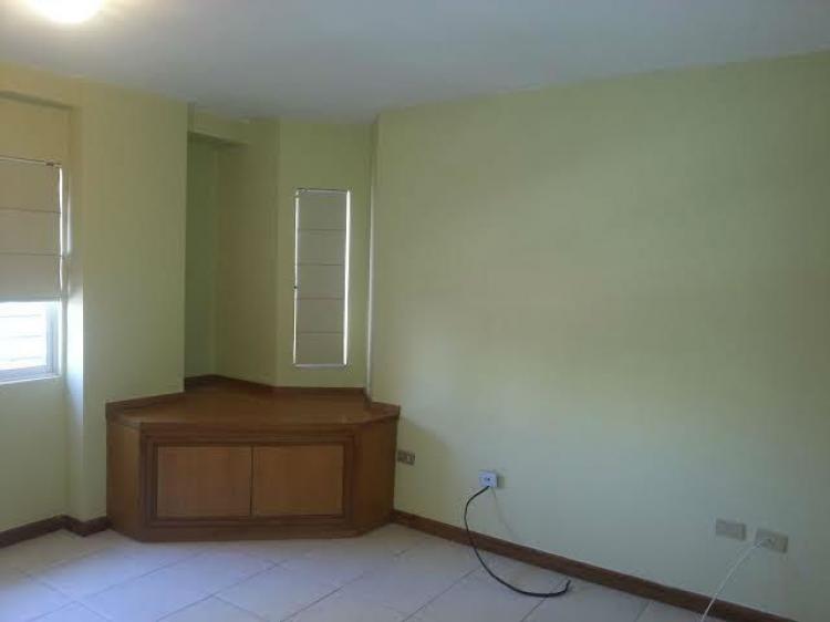 Foto Apartamento en Venta en Maracaibo, Zulia - BsF 12.000.000 - APV61592 - BienesOnLine