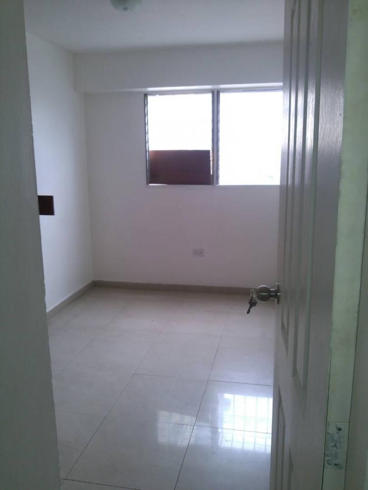 Foto Apartamento en Venta en Madre Maria, Maracay, Aragua - BsF 150.000.000 - APV101931 - BienesOnLine