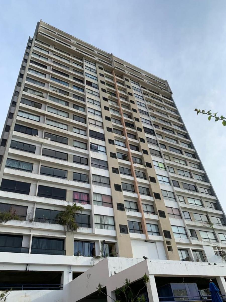 Foto Apartamento en Venta en Playa Grande, Catia La Mar, Vargas - U$D 60.000 - APV209075 - BienesOnLine