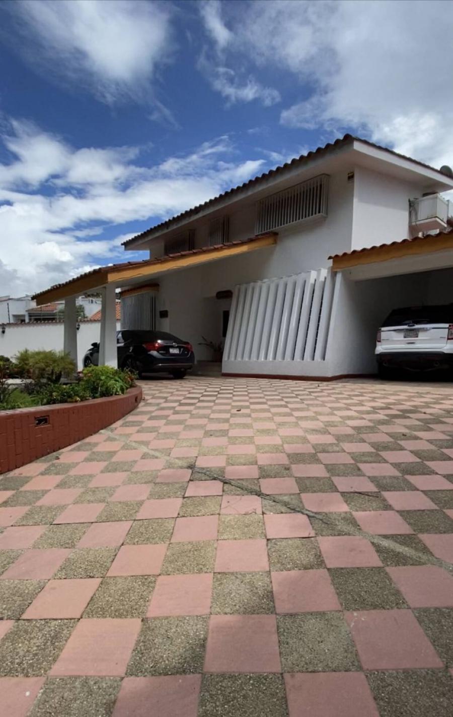 Home in Metric Way