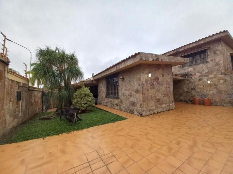 Foto Casa en Venta en Iribarren, Urbanizacion Monte Real, Lara - U$D 499.000 - CAV182819 - BienesOnLine
