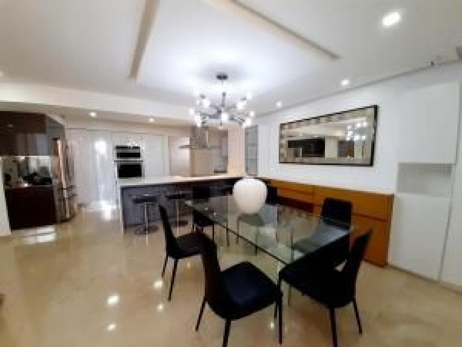 Foto Apartamento en Venta en Maracaibo, Zulia - U$D 185.000 - APV141045 - BienesOnLine