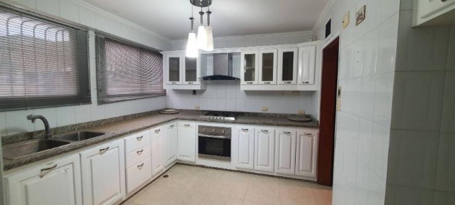 Foto Apartamento en Venta en Maracaibo, Zulia - U$D 15.000 - APV170628 - BienesOnLine