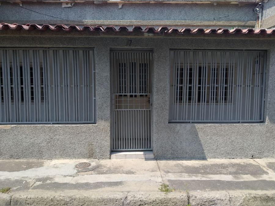 Foto Casa en Venta en Maracay, Aragua - U$D 12.500 - CAV130500 - BienesOnLine
