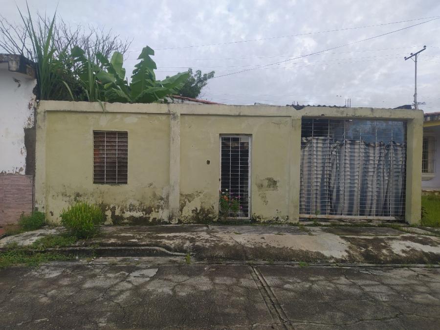 Foto Casa en Venta en Flor Amarillo / Urb. Araguaney, Valencia, Carabobo - U$D 6.500 - CAV212592 - BienesOnLine