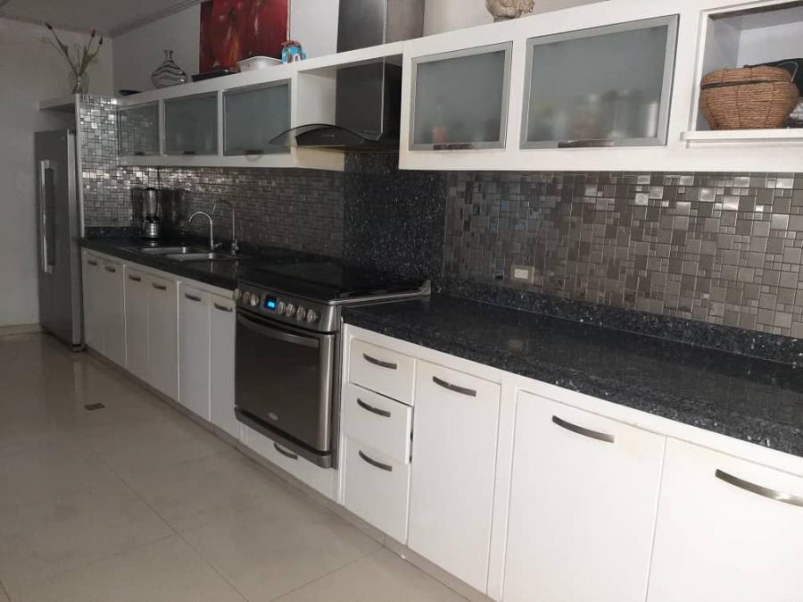 Foto Casa en Venta en Av Milagro Norte, Maracaibo, Zulia - U$D 45.000 - CAV145707 - BienesOnLine