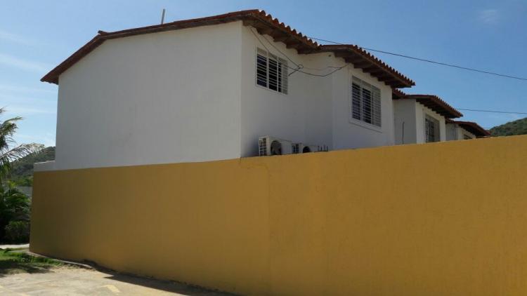 Foto Casa en Venta en Apostadero, Apostadero, Nueva Esparta - BsF 8.000 - CAV106858 - BienesOnLine