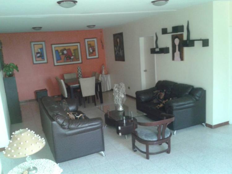 Foto Apartamento en Venta en VALENTIN VALIENTE, Cuman, Sucre - BsF 75.000 - APV105416 - BienesOnLine