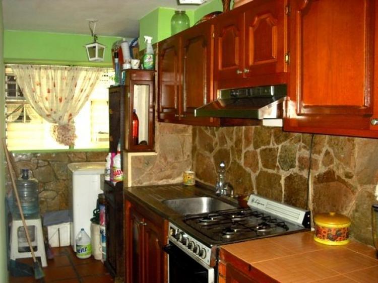 Foto Apartamento en Venta en Res.Los Mangos, Maracay, Aragua - BsF 460.000 - APV27635 - BienesOnLine