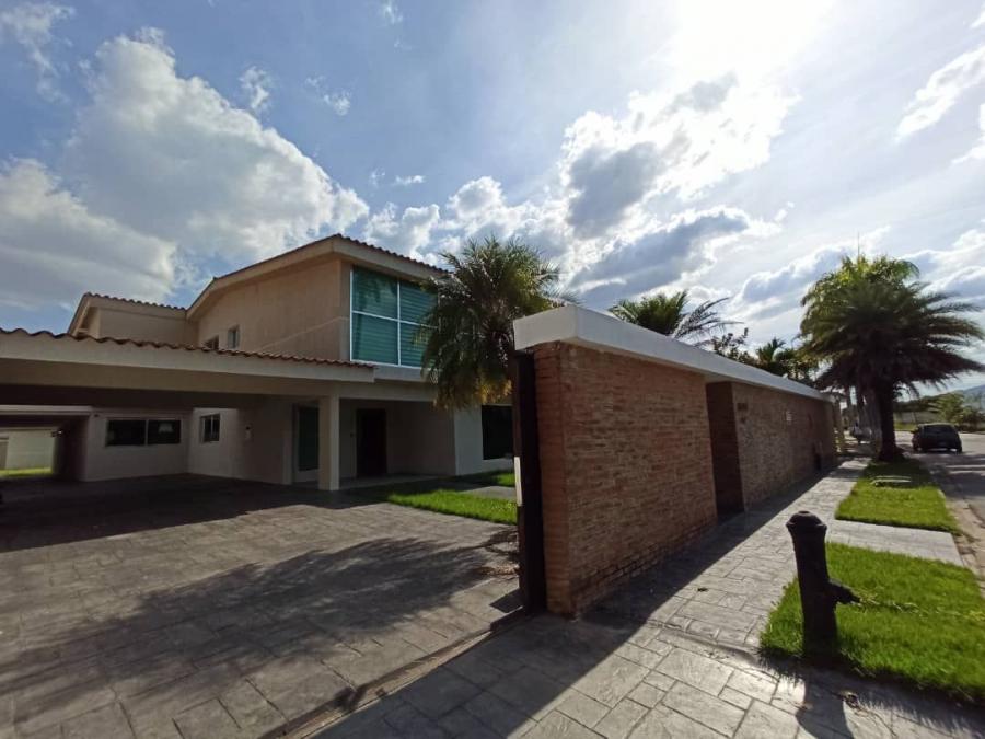 Foto Casa en Venta en Guataparo, Carabobo - U$D 1.200.000 - CAV183979 - BienesOnLine