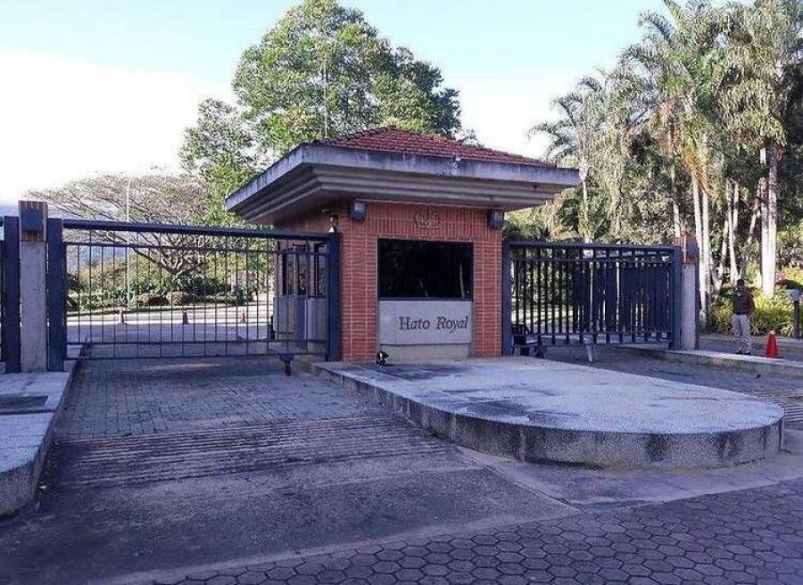 Foto Terreno en Venta en VALENCIA, COLINAS DE GUATAPARO, Carabobo - U$D 120.000 - TEV167738 - BienesOnLine