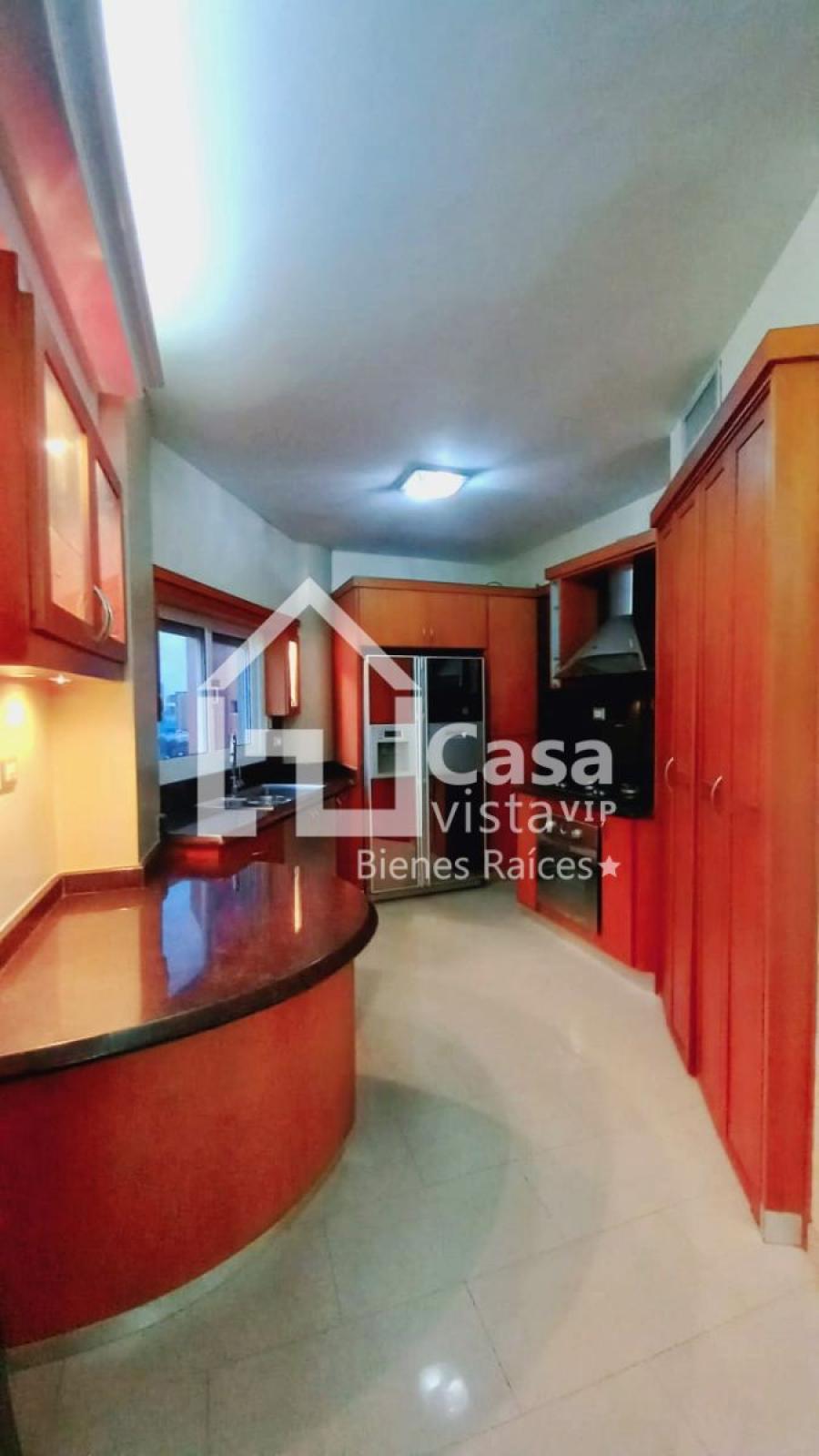 Foto Apartamento en Venta en Av. El Milagro, con final de 5 de Julio, Zulia - U$D 36.000 - APV193357 - BienesOnLine