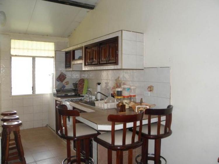 Foto Apartamento en Venta en Maracay, Maracay, Aragua - BsF 310.000 - APV30237 - BienesOnLine