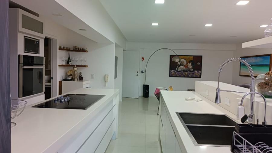 Foto Apartamento en Venta en Baruta, manzanares, Miranda - U$D 78.000 - APV209231 - BienesOnLine