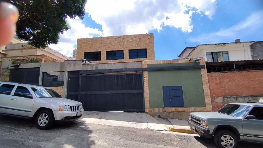 Foto Casa en Venta en Baruta, Colinas de Bello Monte, Distrito Federal - U$D 370.000 - CAV220930 - BienesOnLine