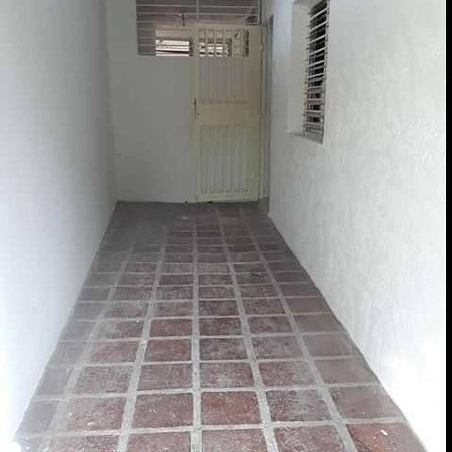 Foto Casa en Venta en San Antonio de Los Altos, Miranda - U$D 19.000 - CAV138500 - BienesOnLine