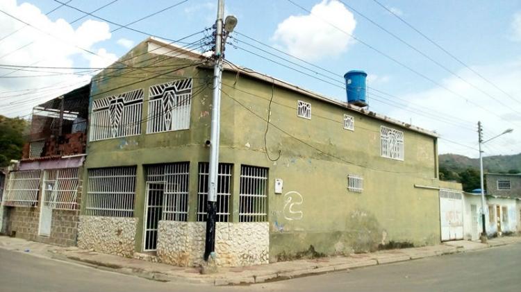 Foto Casa en Venta en San Joaquin de Turmero, Turmero, Aragua - BsF 50.000.000 - CAV93671 - BienesOnLine