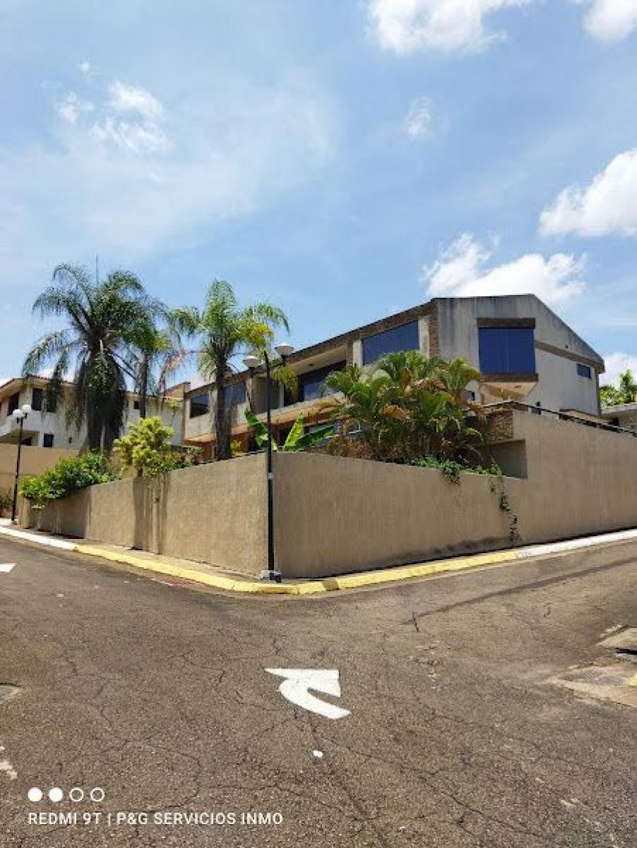 Home in Metric Way