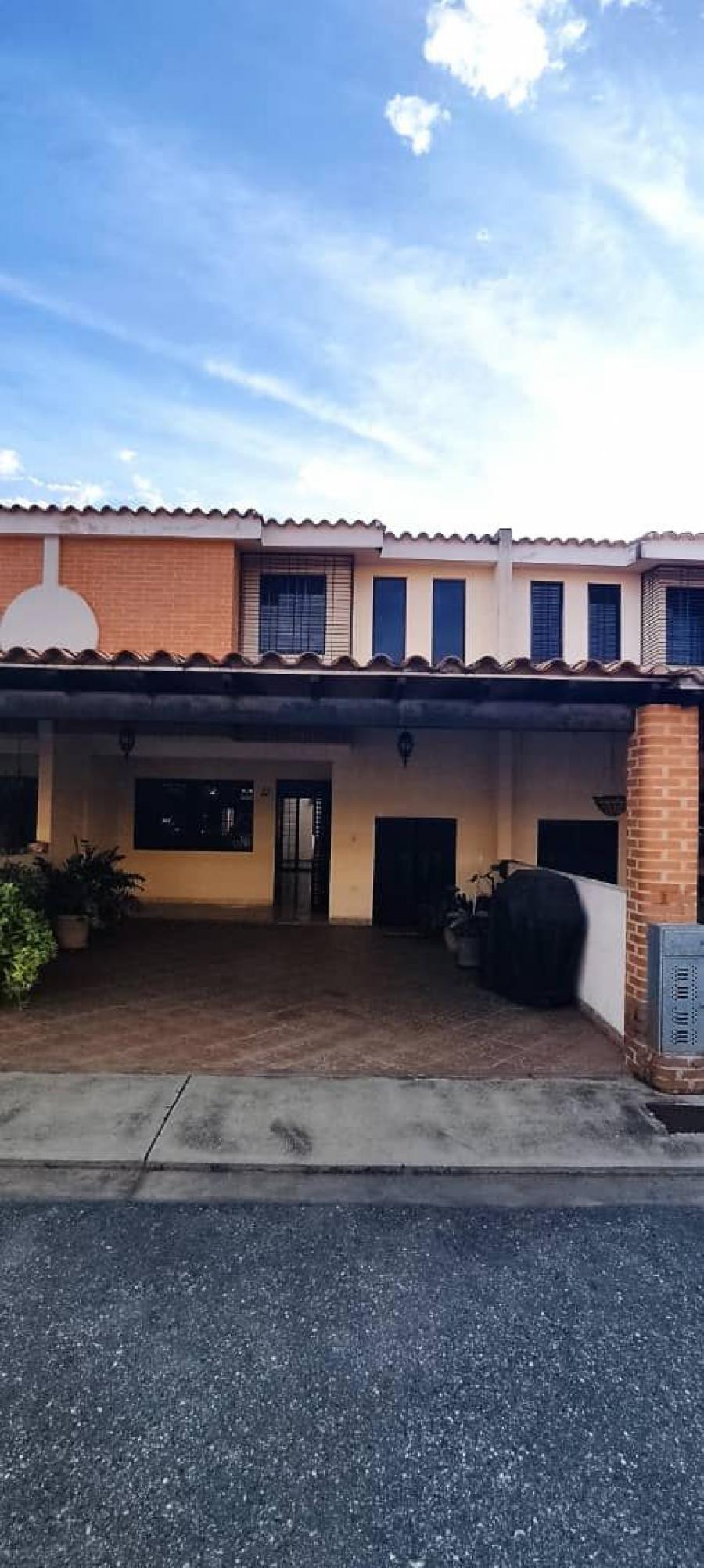 Foto Casa en Venta en Venta casa townhouse en villa baha,San Diego, San Diego, Carabobo - U$D 45.000 - CAV217463 - BienesOnLine