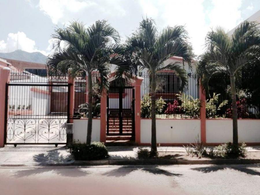 Foto Casa en Venta en Valencia, Valencia, Carabobo - U$D 45.000 - CAV221527 - BienesOnLine