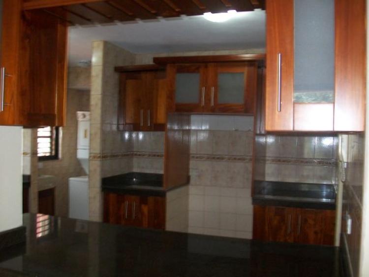 Foto Apartamento en Venta en Barquisimeto, Lara - BsF 1.600.000 - APV44535 - BienesOnLine