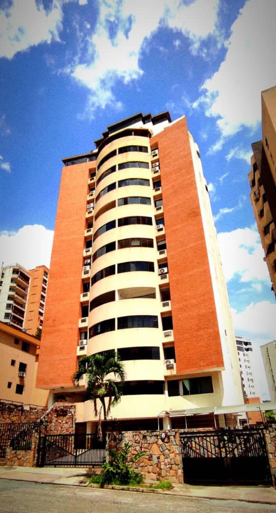 Foto Apartamento en Venta en San Jose, El Bosque, Carabobo - U$D 25.000 - APV175210 - BienesOnLine