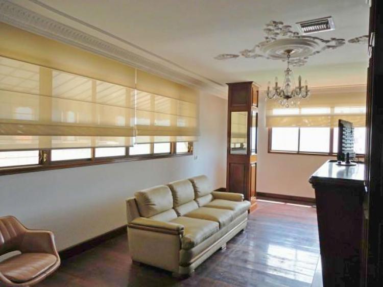 Foto Apartamento en Venta en Maracay, Aragua - BsF 13.500.000 - APV53139 - BienesOnLine