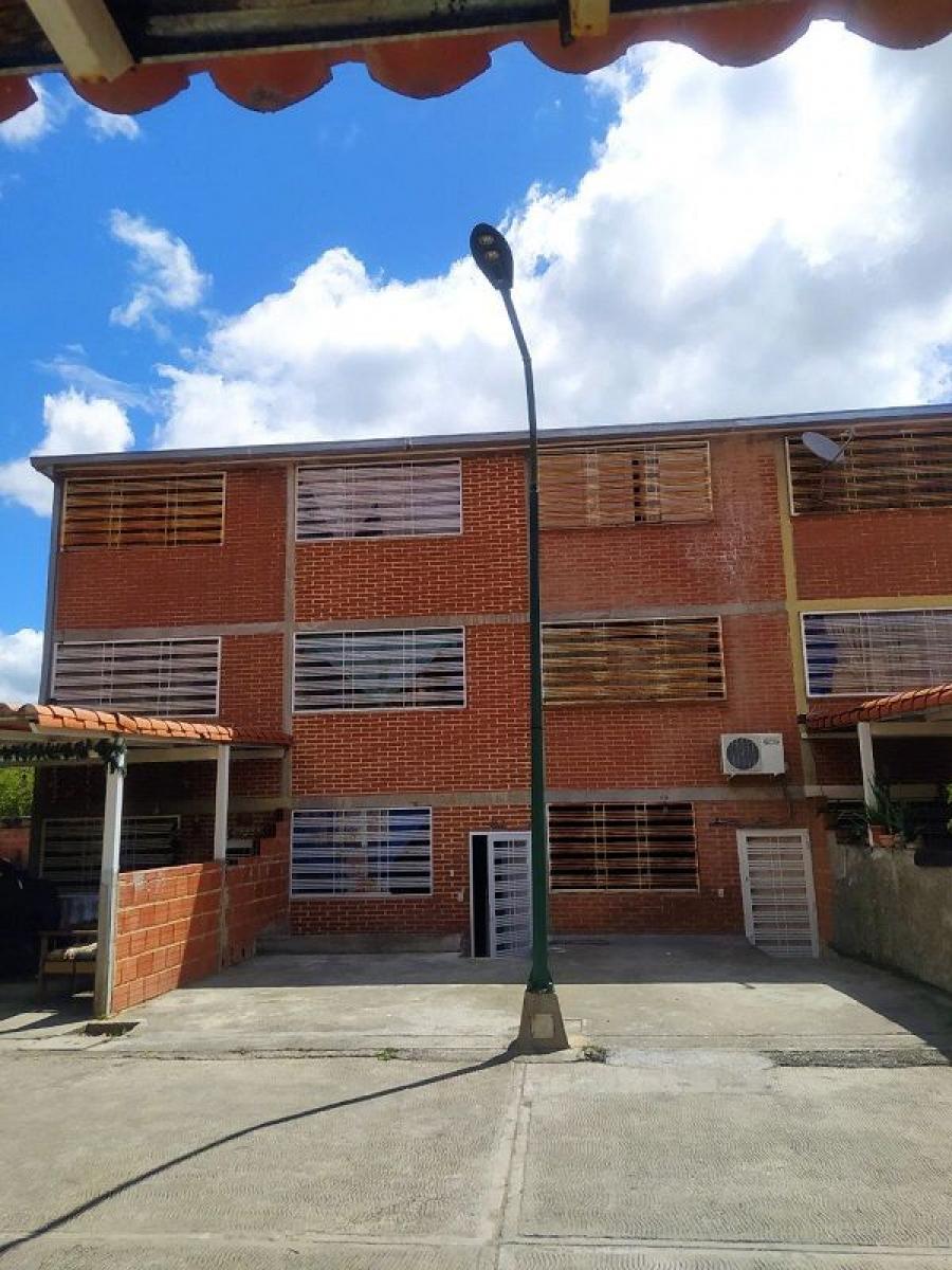 Foto Casa en Venta en Guatire, Miranda - U$D 22.000 - CAV198786 - BienesOnLine