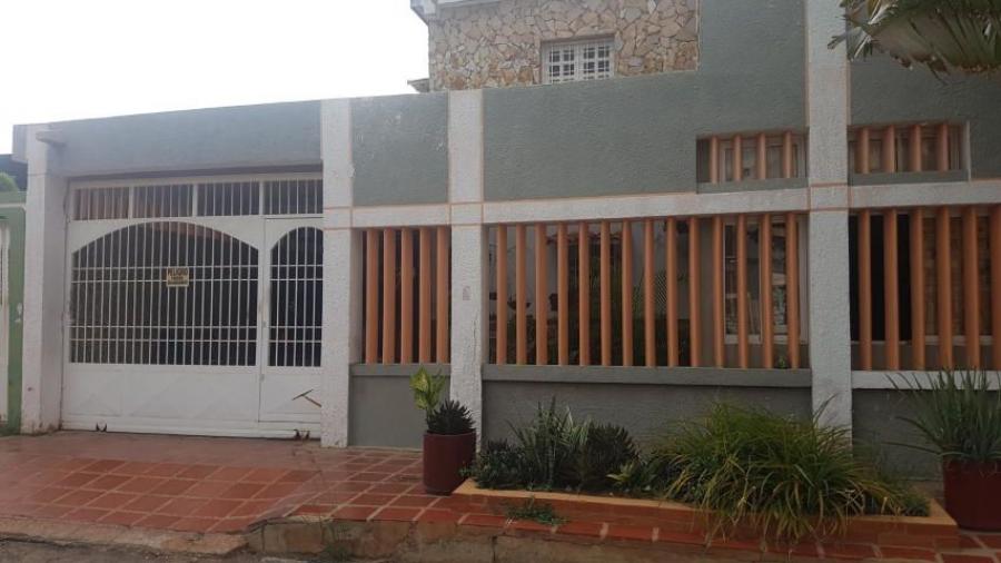Foto Casa en Venta en Maracaibo, Zulia - U$D 14.000 - CAV128575 - BienesOnLine