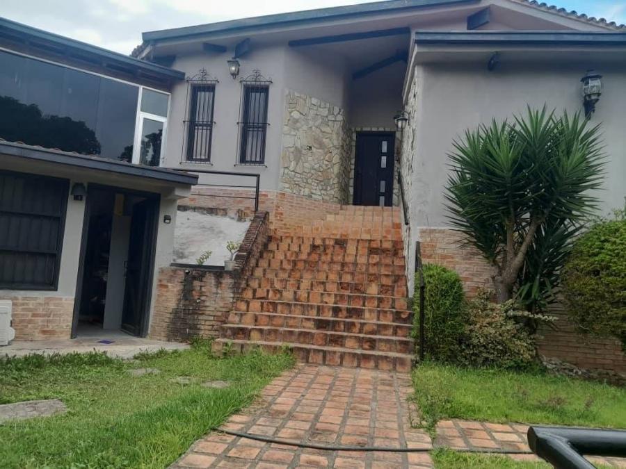 Home in Metric Way