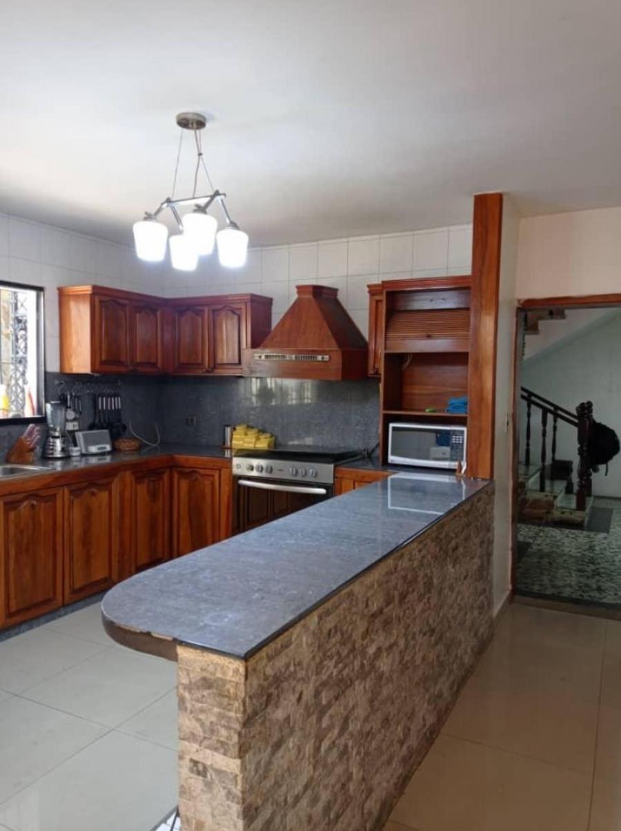 Foto Casa en Venta en VALENCIA, Carabobo - U$D 110.000 - CAV225305 - BienesOnLine
