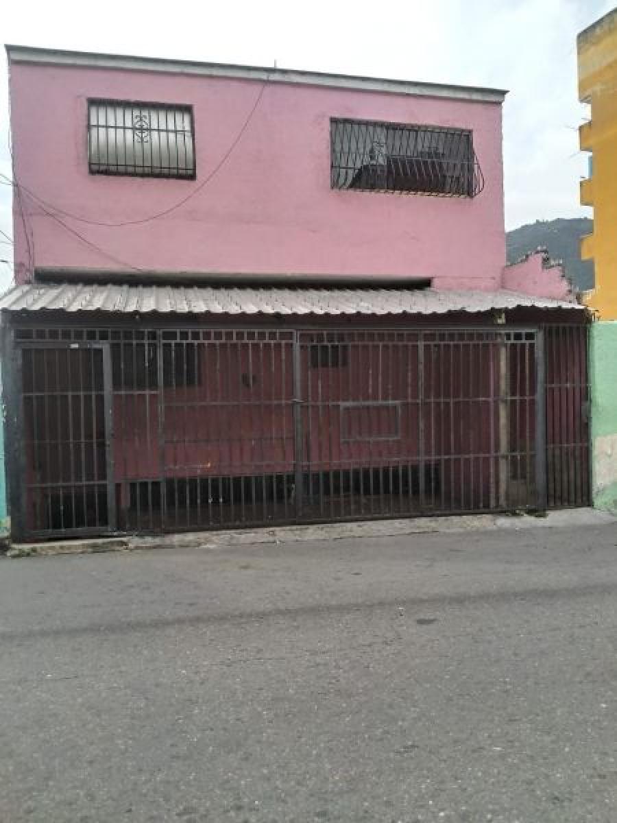Foto Casa en Venta en Catia, Caracas - Libertador, Distrito Federal - U$D 20.000 - CAV136838 - BienesOnLine